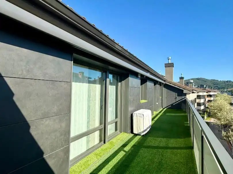 Ático en venta en Gaztañatxu Kalea, 11, Derio Vista exterior de Ático en venta en Derio con Aire acondicionado, Calefacción y Terraza