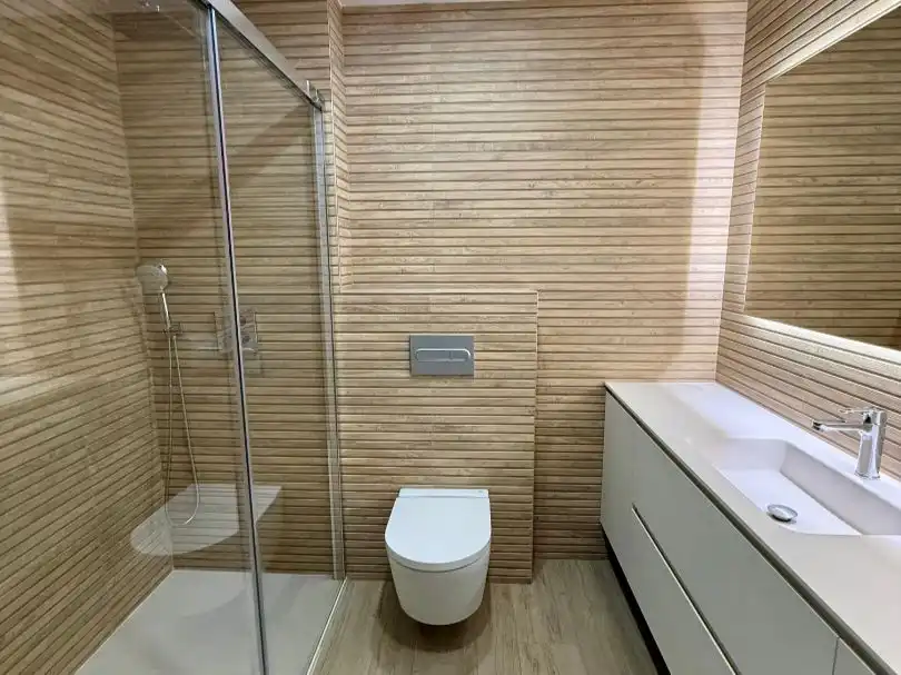 Ático en venta en Gaztañatxu Kalea, 11, Derio Baño de Ático en venta en Derio con Aire acondicionado, Calefacción y Terraza
