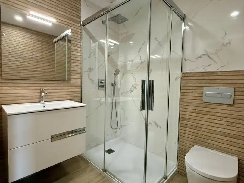Ático en venta en Gaztañatxu Kalea, 11, Derio Baño de Ático en venta en Derio con Aire acondicionado, Calefacción y Terraza