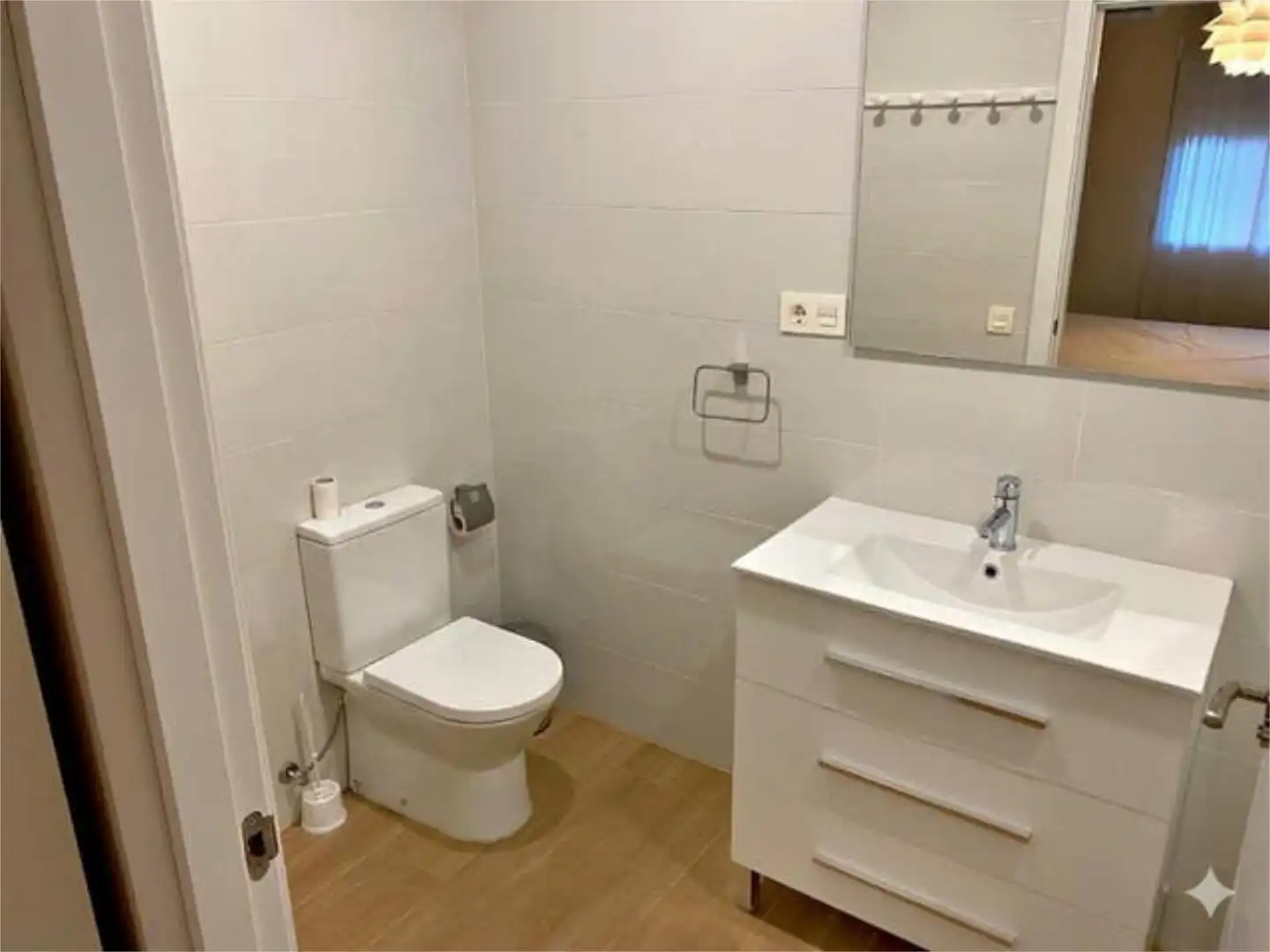 Apartamento de alquiler en Villanueva de la Serena Baño de Apartamento de alquiler en Villanueva de la Serena con Calefacción, Terraza y Amueblado