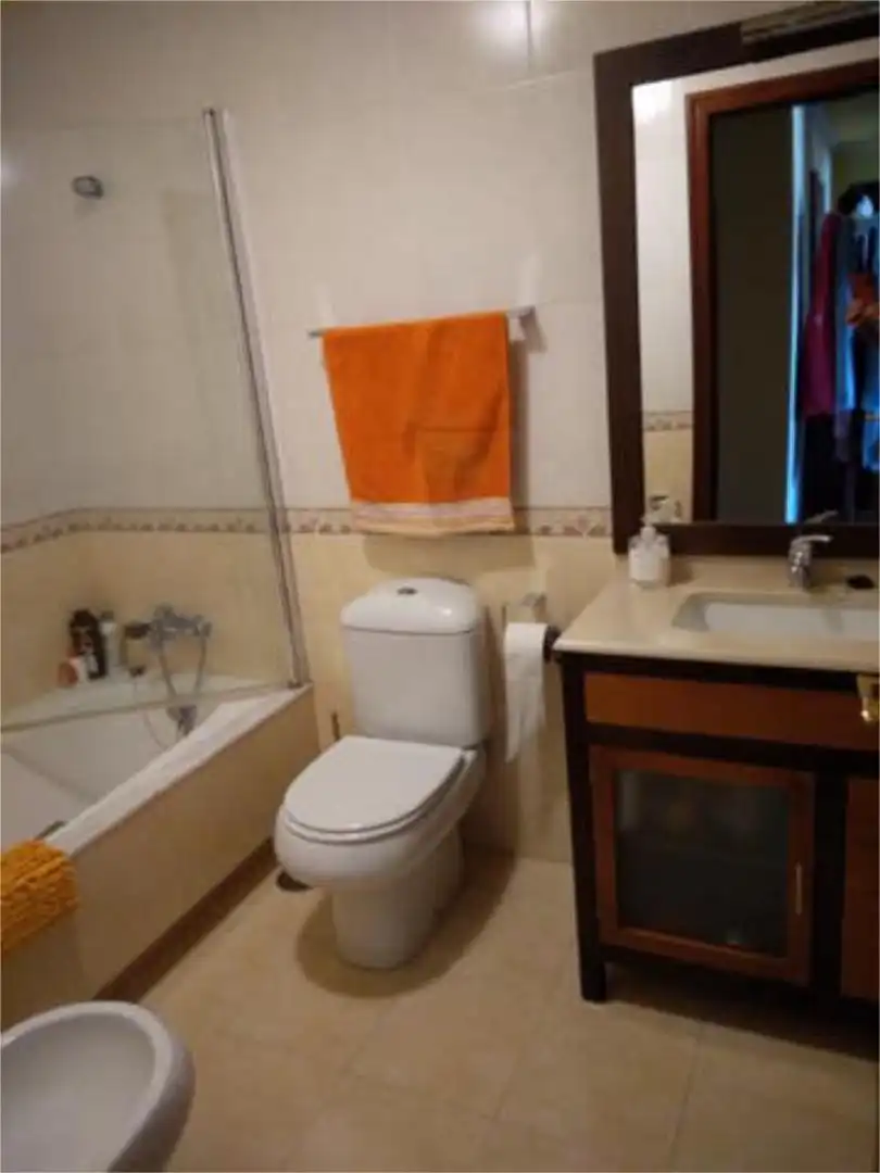 Flat for rent in Lalín Bathroom of Flat for rent in Lalín with Heating, Storage room and Furnished
