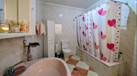 Foto 4 de Casa adosada en venta en Calle de Santa Bárbara, 19, Montefrío, Granada