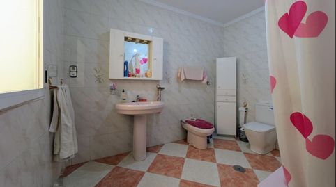 Foto 5 de Casa adosada en venta en Calle de Santa Bárbara, 19, Montefrío, Granada