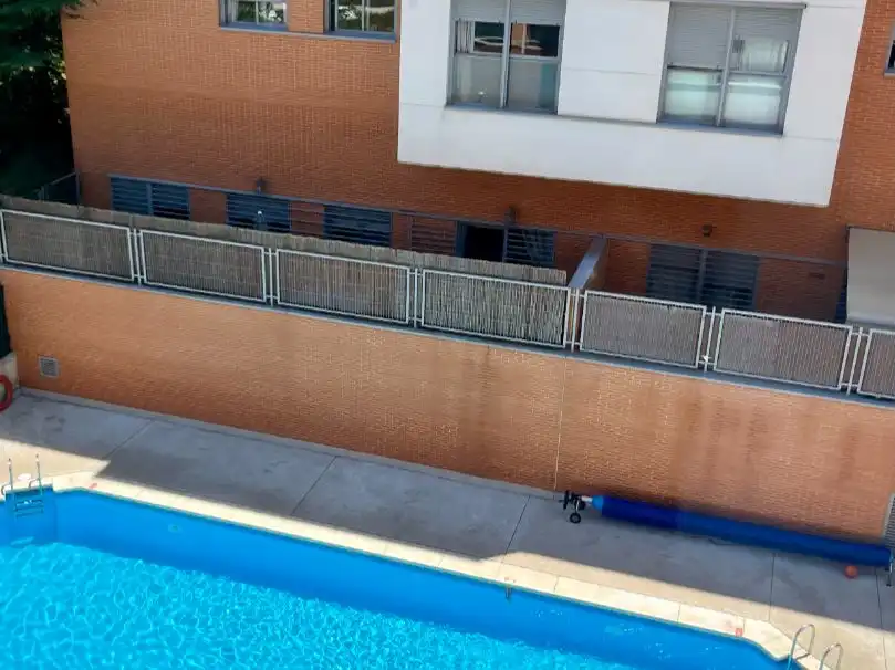 Piso en venta en Calle del Monasterio de Sobrado, 6, Montecarmelo Piscina de Piso en venta en Madrid con Calefacción, Parquet y Trastero