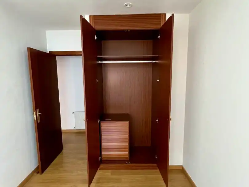 Piso en venta en Calle del Monasterio de Sobrado, 6, Montecarmelo Habitación de Piso en venta en Madrid con Calefacción, Parquet y Trastero