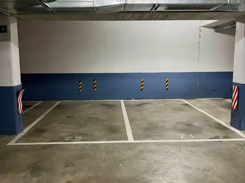 Piso en venta en Calle del Monasterio de Sobrado, 6, Montecarmelo Parking de Piso en venta en Madrid con Calefacción, Parquet y Trastero