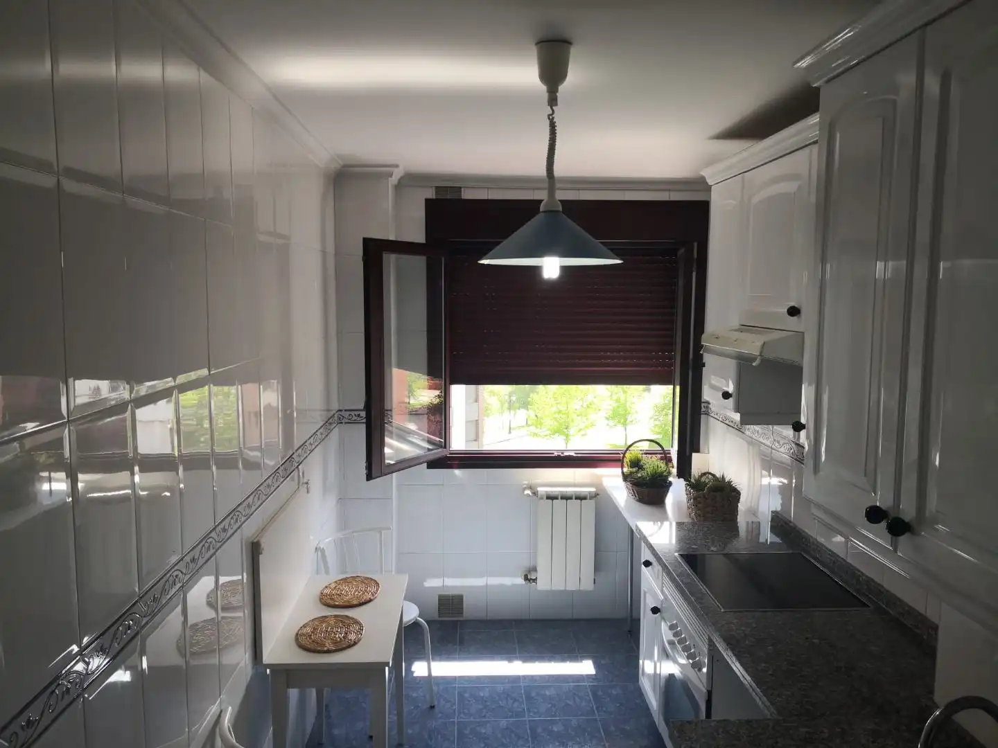 Apartamento de alquiler en Calle del Postigo Bajo, 14, Santo Domingo - El Campillín Cocina de Apartamento de alquiler en Oviedo con Calefacción, Jardín privado y Parquet