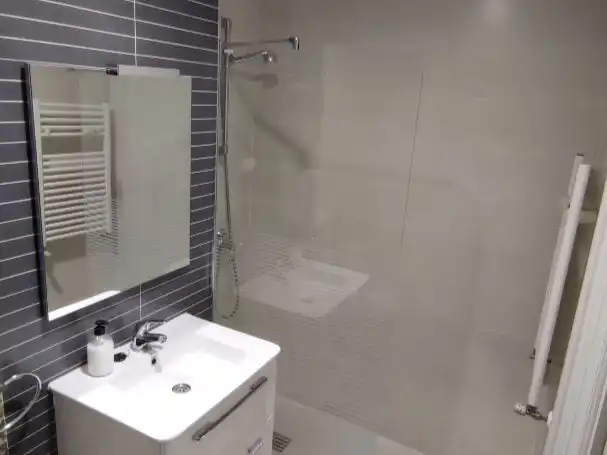 Wohnung zur Miete in Calle San José, 10, Campo Grande Badezimmer von Wohnung zur Miete in Valladolid mit Heizung, Parkett und Terrasse