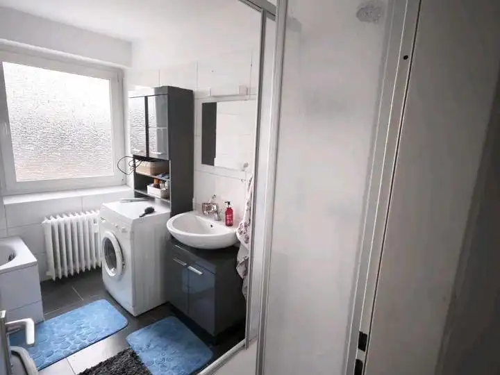 Baño de Piso de alquiler en L'Hospitalet de Llobregat con Aire acondicionado