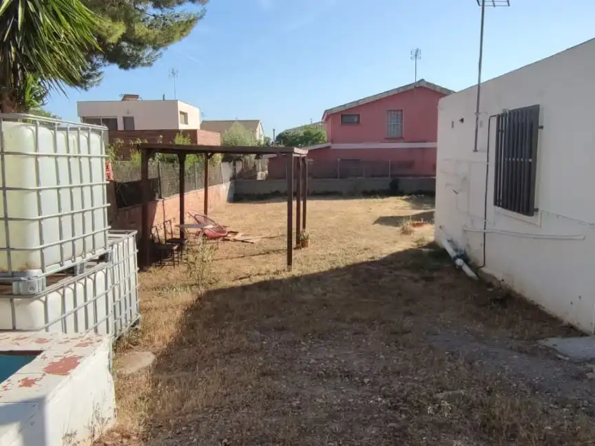 Houses for sale in Vilanova i la Geltrú  with Private garden and Storage room