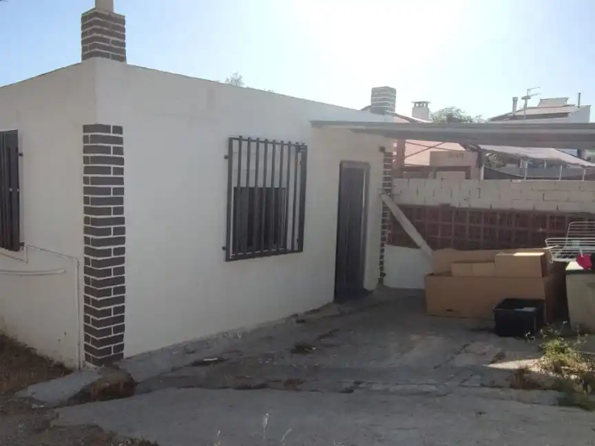 Exterior view of Houses for sale in Vilanova i la Geltrú  with Private garden and Storage room