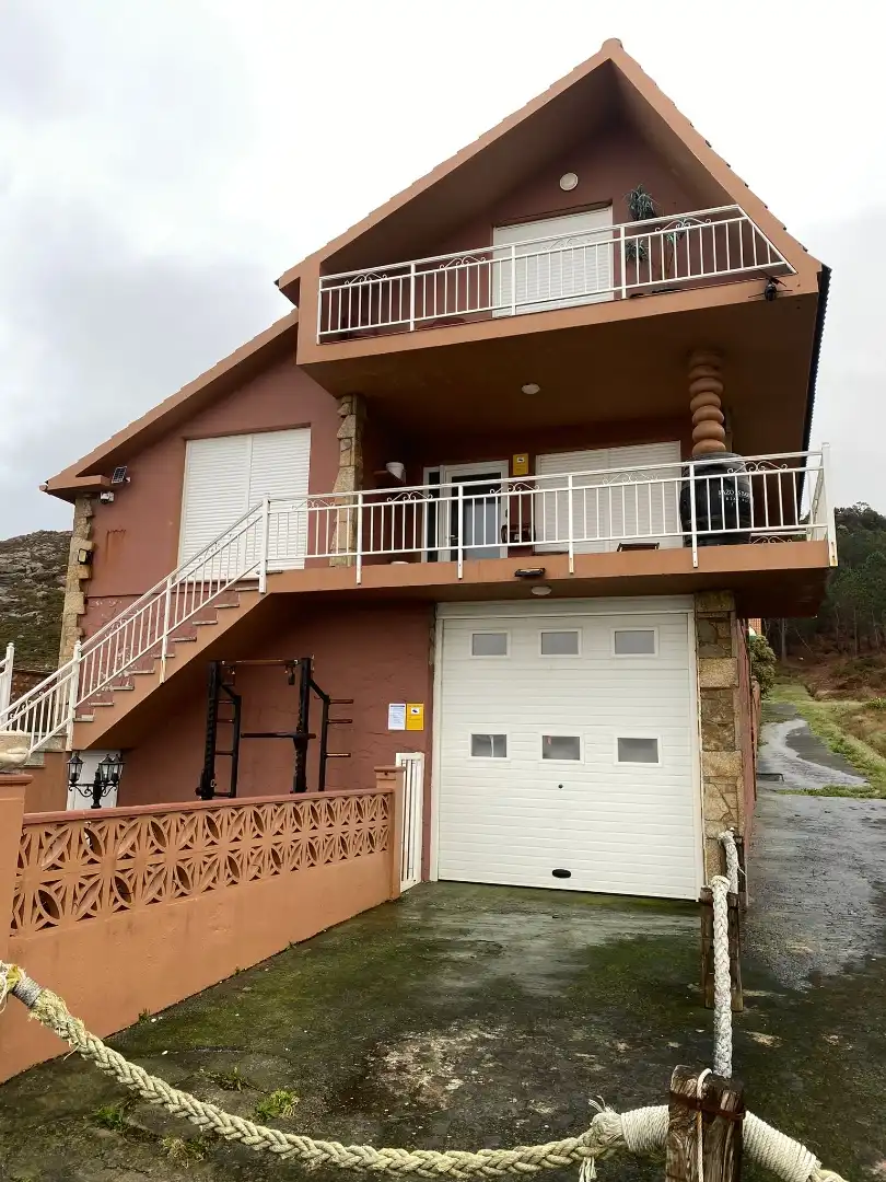 Casa o xalet en venda a Trasteiro, 1, Camariñas Vista exterior de Casa o xalet en venda en Camariñas amb Jardí privat, Terrassa i Traster