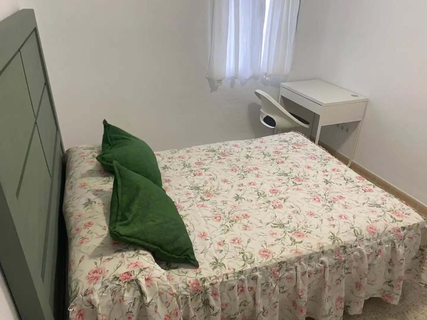 Flat for rent in Calle Marquesa de Valdeiglesias, 1, Córdoba Capital Bedroom of Flat for rent in Córdoba Capital with Air Conditioner and Terrace