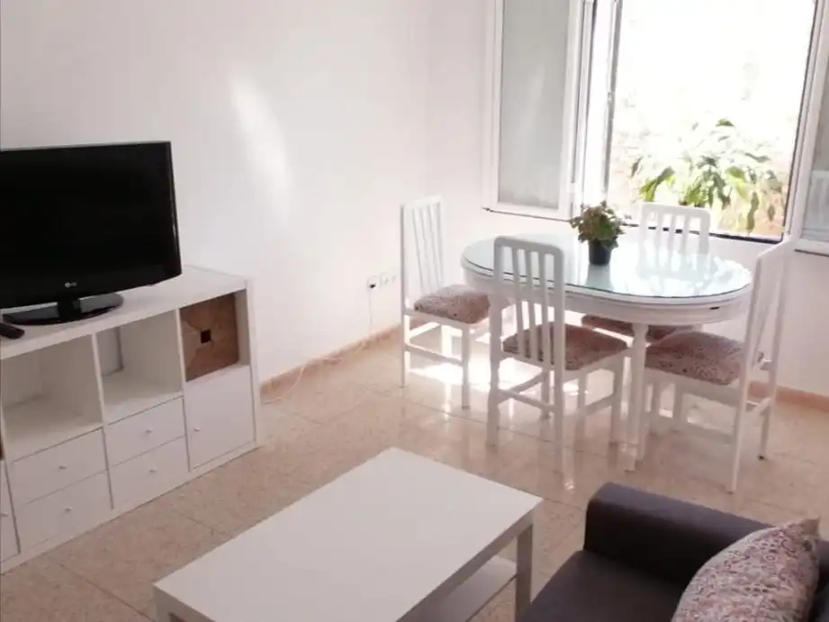 Flat for rent in Calle Marquesa de Valdeiglesias, 1, Córdoba Capital Living room of Flat for rent in Córdoba Capital with Air Conditioner and Terrace