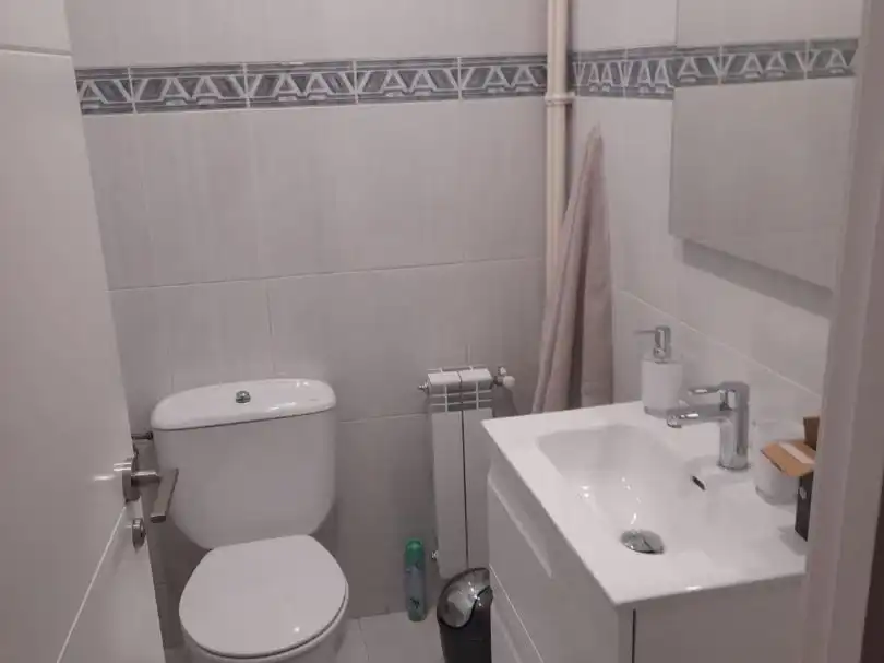 Flat for rent in Calle Capitán Gaona, 2, San Millán - Ayuntamiento Bathroom of Flat for rent in Logroño with Heating, Parquet flooring and Terrace