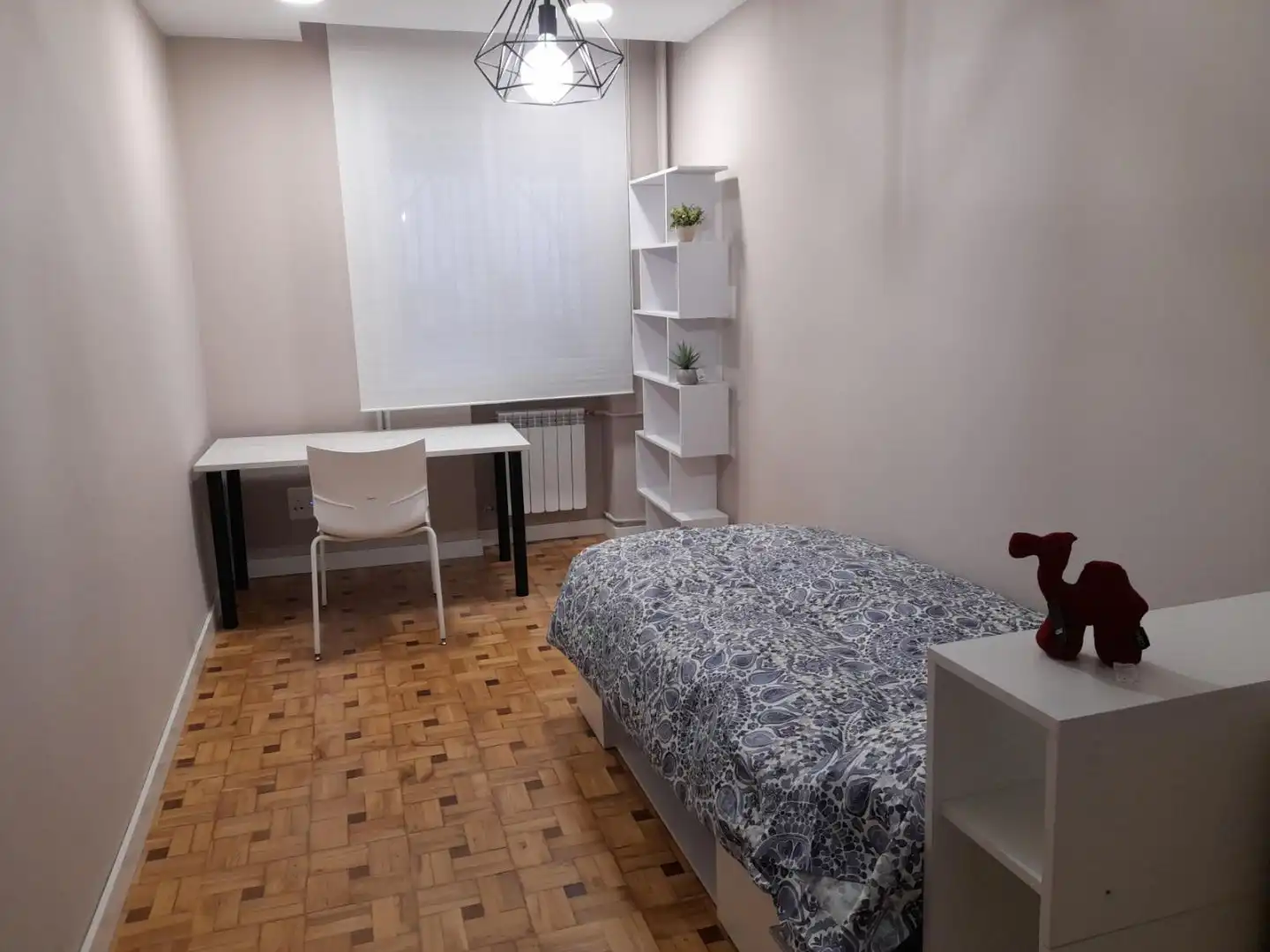 Flat for rent in Calle Capitán Gaona, 2, San Millán - Ayuntamiento Bedroom of Flat for rent in Logroño with Heating, Parquet flooring and Terrace
