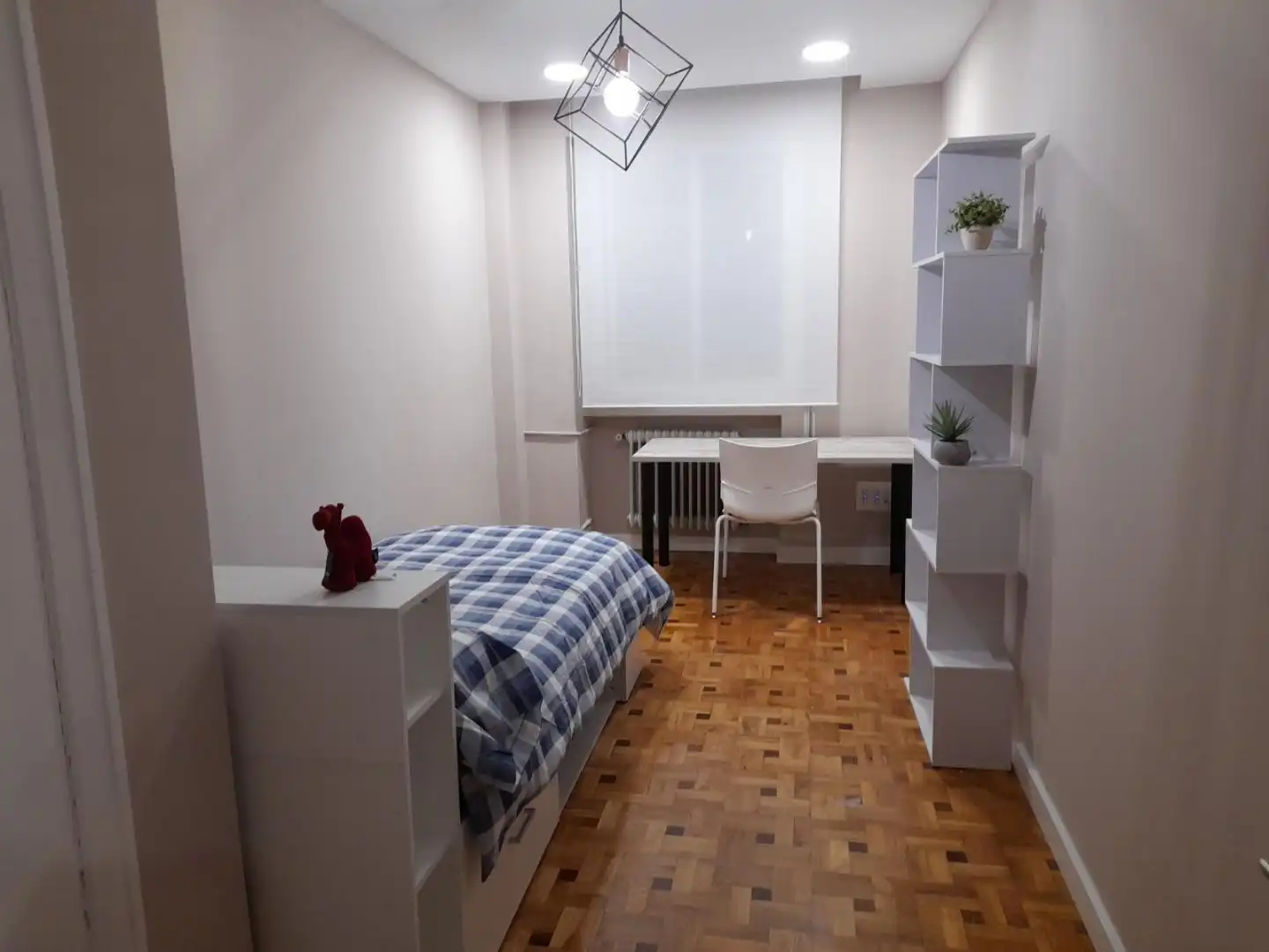 Flat for rent in Calle Capitán Gaona, 2, San Millán - Ayuntamiento Bedroom of Flat for rent in Logroño with Heating, Parquet flooring and Terrace
