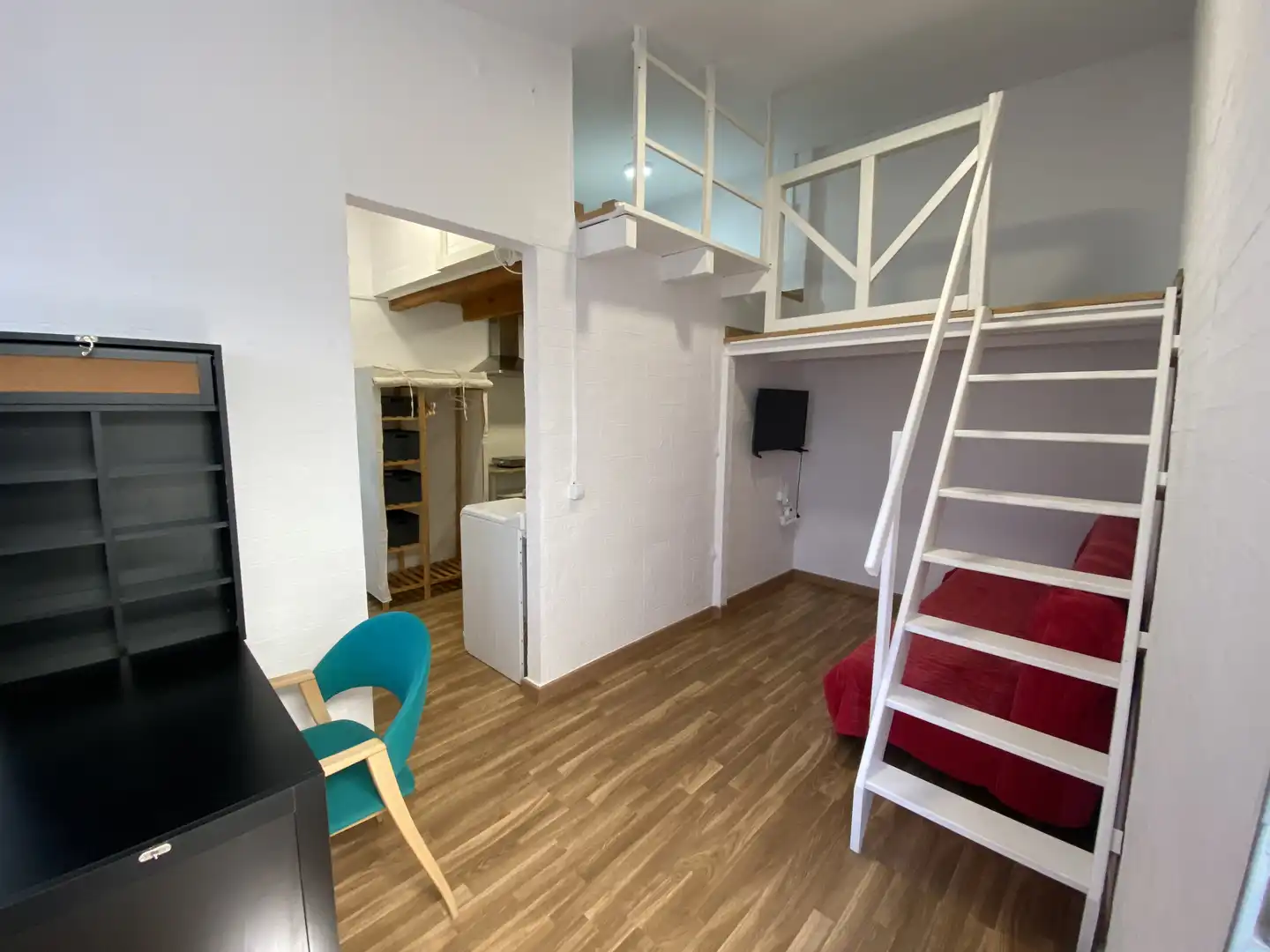 Room in Carrer de la Formiga, 107, Banyoles Ground floor for share in Banyoles with Air Conditioner, Heating and Private garden