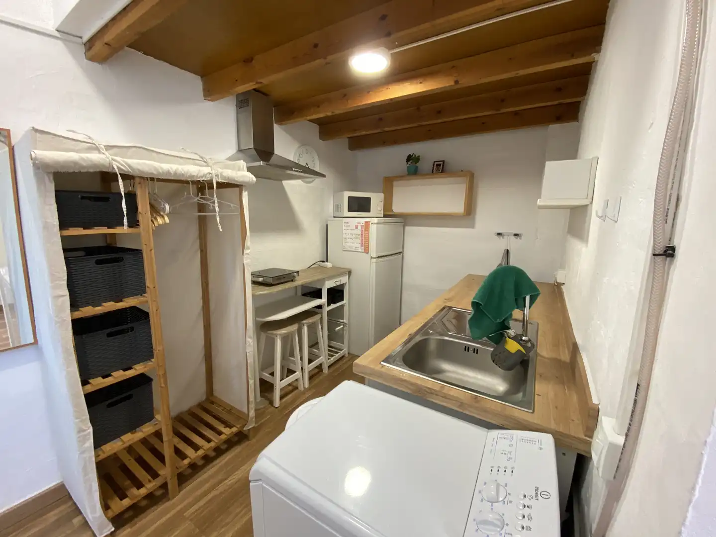 Room in Carrer de la Formiga, 107, Banyoles Kitchen of Ground floor for share in Banyoles with Air Conditioner, Heating and Private garden