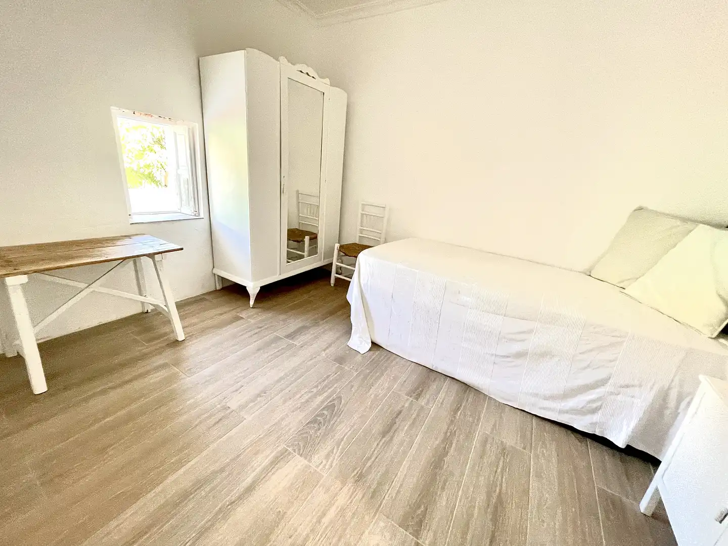 Casa adosada en venta en Calle Cruz, 13, Hinojosas de Calatrava Habitación de Casa adosada en venta en Hinojosas de Calatrava con Aire acondicionado, Calefacción y Jardín privado