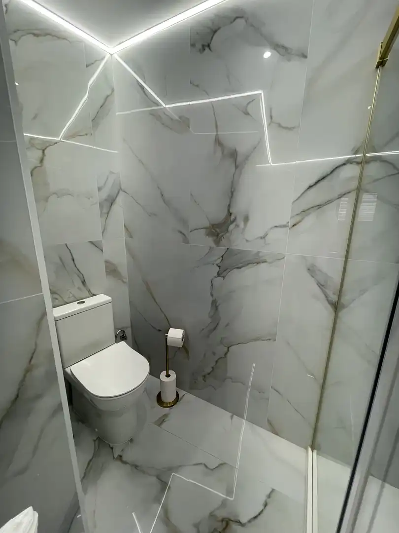 Piso de alquiler en Carrer de Maria Auxiliadora, 21, Torrefiel Baño de Piso de alquiler en Valencia Capital con Aire acondicionado