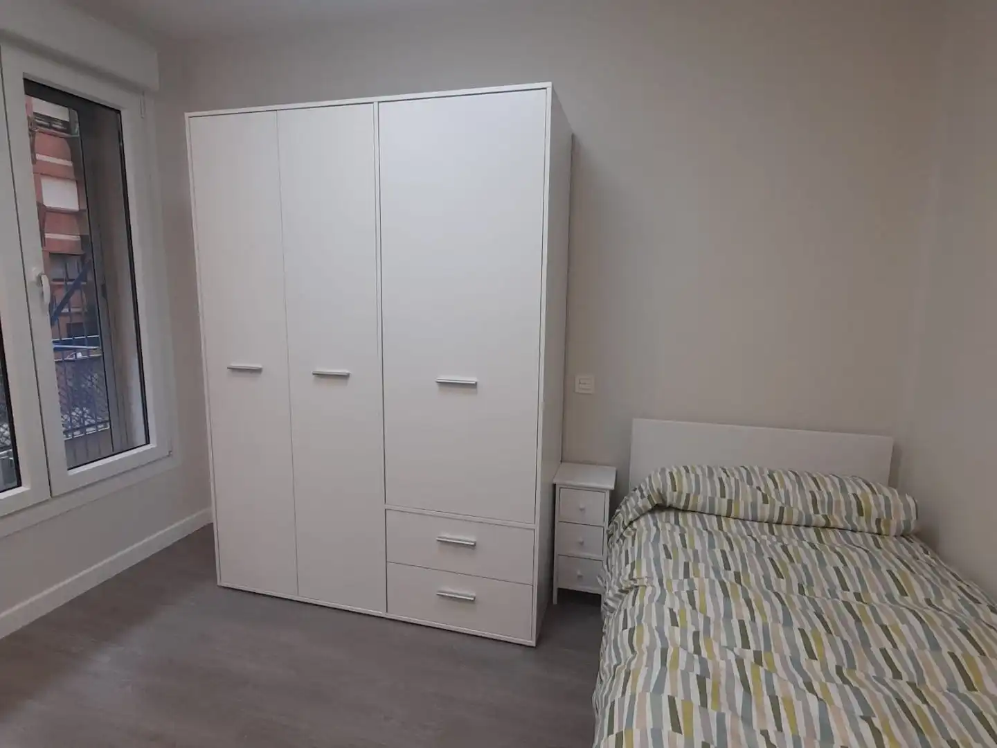 Flat for rent in Calle Marqués de la Ensenada, 36, Residencia Bedroom of Flat for rent in Logroño with Heating, Parquet flooring and Terrace