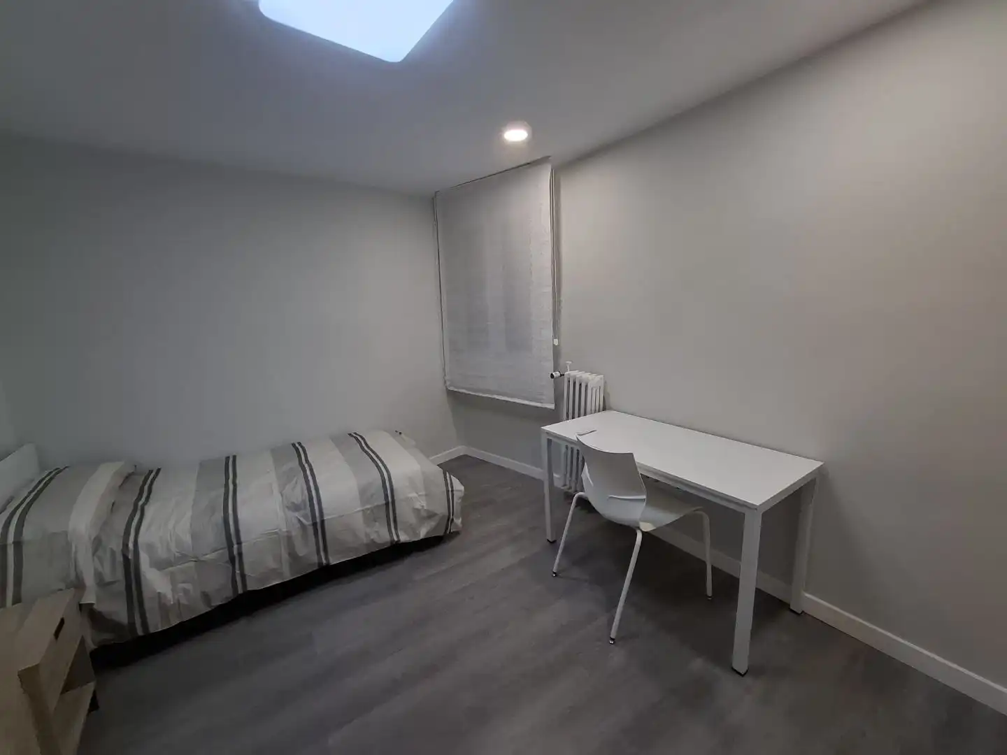 Flat for rent in Calle Marqués de la Ensenada, 36, Residencia Bedroom of Flat for rent in Logroño with Heating, Parquet flooring and Terrace