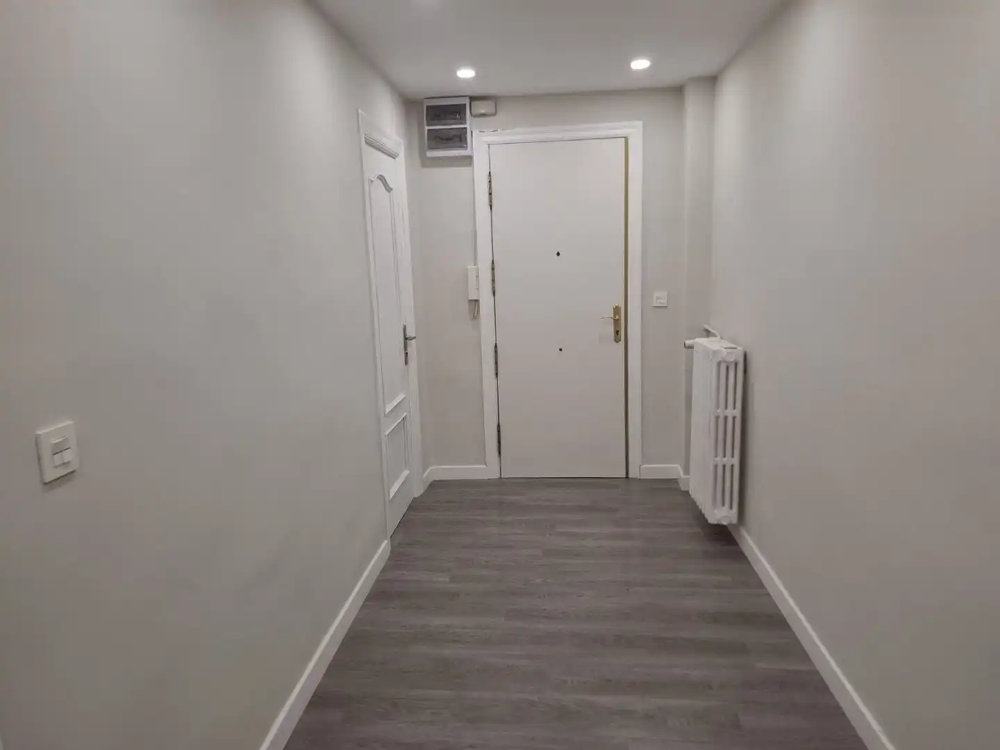 Flat for rent in Calle Marqués de la Ensenada, 36, Residencia Flat for rent in Logroño with Heating, Parquet flooring and Terrace