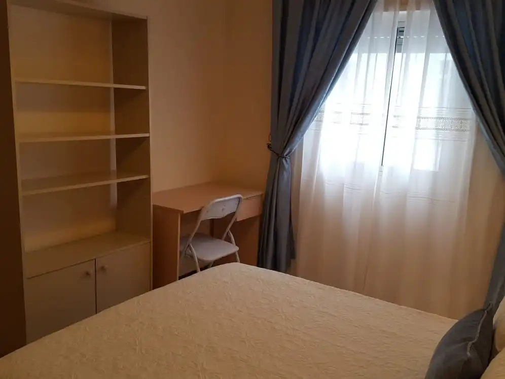Piso de alquiler en Calle Clara de Jesús Montero, 30, Triana Oeste Habitación de Piso de alquiler en Sevilla con Aire acondicionado, Calefacción y Terraza