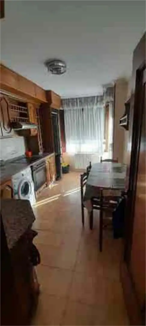 Cocina de Piso de alquiler en Celanova con Calefacción y Amueblado