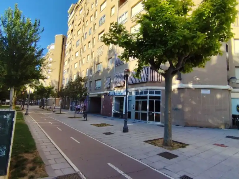 Flat for rent in Paseo de la Constitución, 12, San Millán - Ayuntamiento Exterior view of Flat for rent in Logroño with Heating, Furnished and Balcony