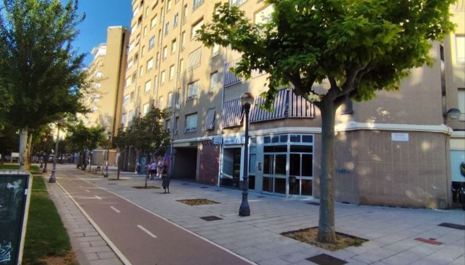Wohnung zur Miete in Paseo de la Constitución, 12, San Millán - Ayuntamiento, Logroño - Bild 1 Foto 1 von Wohnung zur Miete in Paseo de la Constitución, 12, San Millán - Ayuntamiento, Logroño