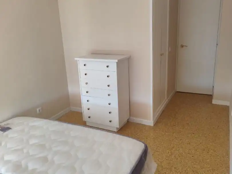 Flat for rent in Paseo de la Constitución, 12, San Millán - Ayuntamiento Bedroom of Flat for rent in Logroño with Heating, Furnished and Balcony