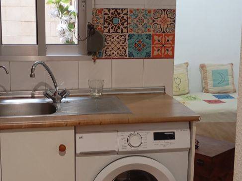 Estudio en Alquiler en Carrer Major, 14 en Casco Antiguo - Sta. Cruz - Ayuntamiento