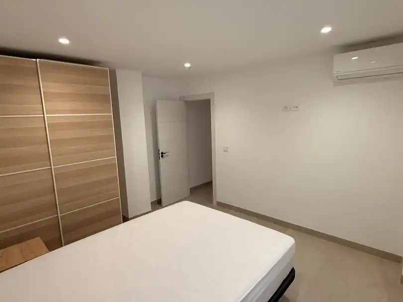 Flat for rent in Ancha de Gracia, 3, Camino de Ronda Bedroom of Flat for rent in Granada Capital with Air Conditioner