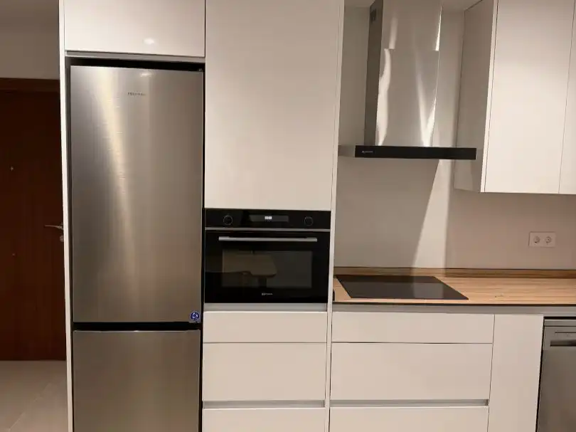 Flat for rent in Ancha de Gracia, 3, Camino de Ronda Kitchen of Flat for rent in Granada Capital with Air Conditioner
