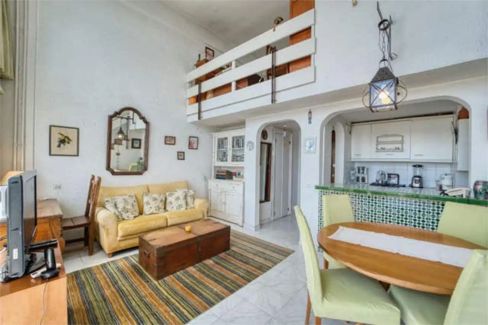 Loft zum Verkauf in Fuengirola Wohnzimmer von Loft zum Verkauf in Fuengirola mit Terrasse und Schwimmbad
