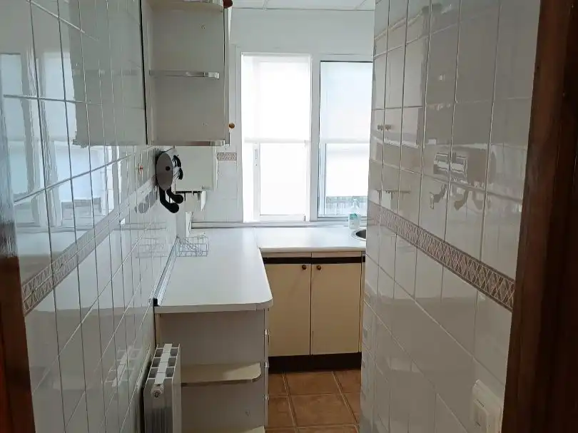 Pis de lloguer a Rúa San Roque, 53, San Roque - As Fontiñas Cuina de Pis de lloguer en Lugo amb Calefacció, Parquet i Traster