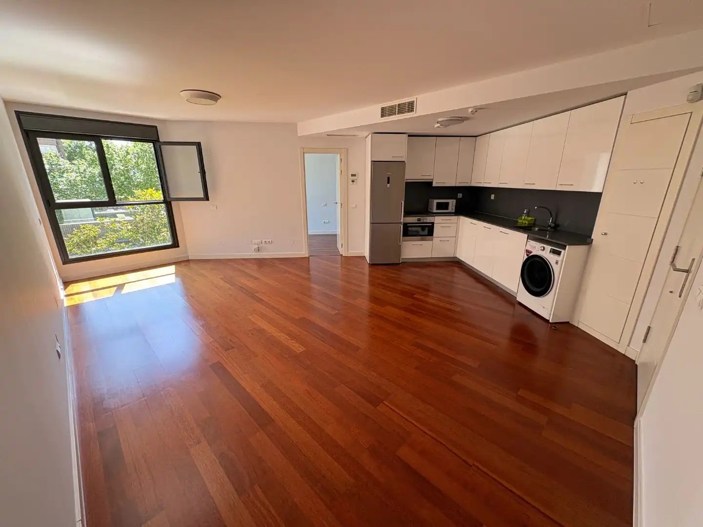 Piso de alquiler en Calle de Carlos y Guillermo Fernández Shaw, 1, Adelfas Sala de estar de Piso de alquiler en Madrid con Aire acondicionado, Calefacción y Parquet