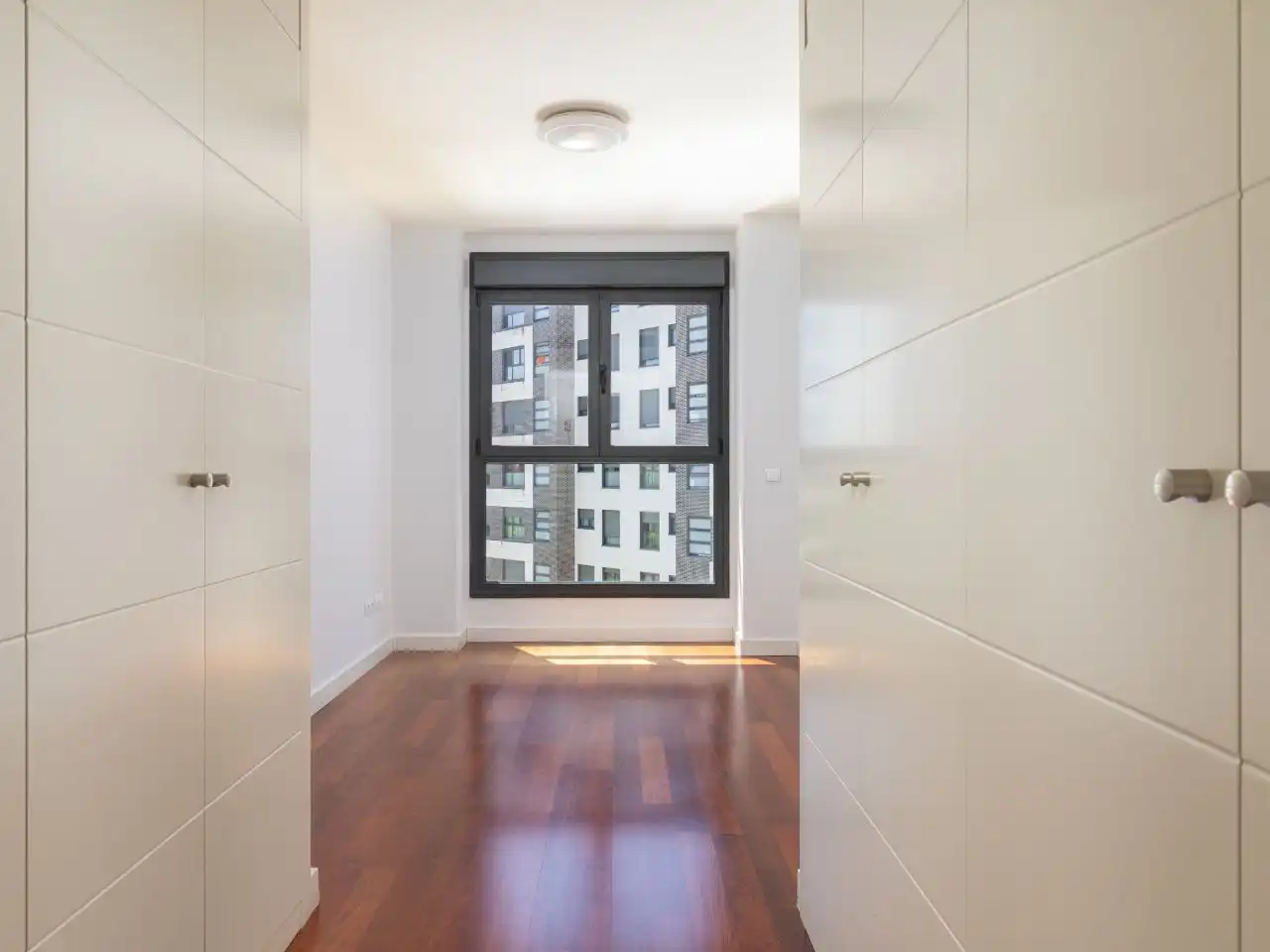 Piso de alquiler en Calle de Carlos y Guillermo Fernández Shaw, 1, Adelfas Habitación de Piso de alquiler en Madrid con Aire acondicionado, Calefacción y Parquet