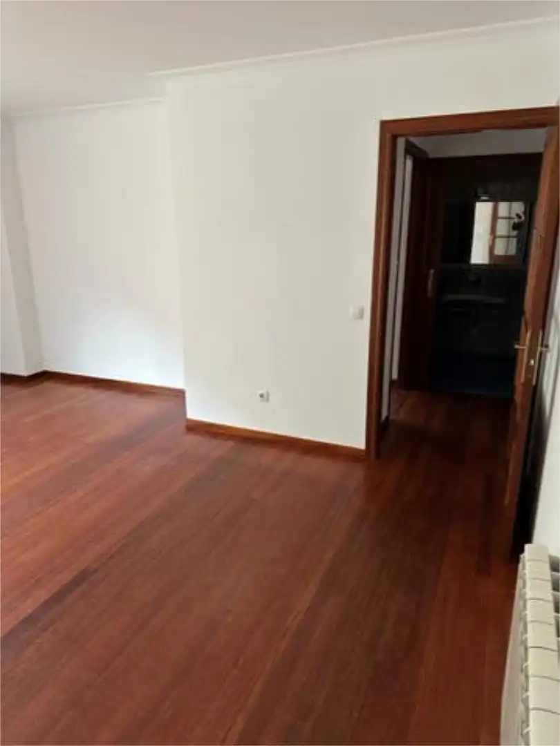 Piso de alquiler en O Burgo - Campus Universitario Piso de alquiler en Pontevedra Capital con Calefacción, Terraza y Trastero