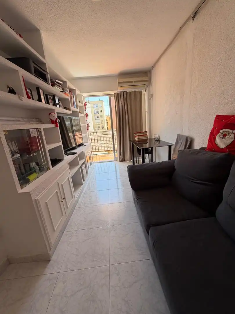 Flat for rent in Calle Cuatro, 8, Centro Living room of Flat for rent in Móstoles with Air Conditioner, Terrace and Balcony