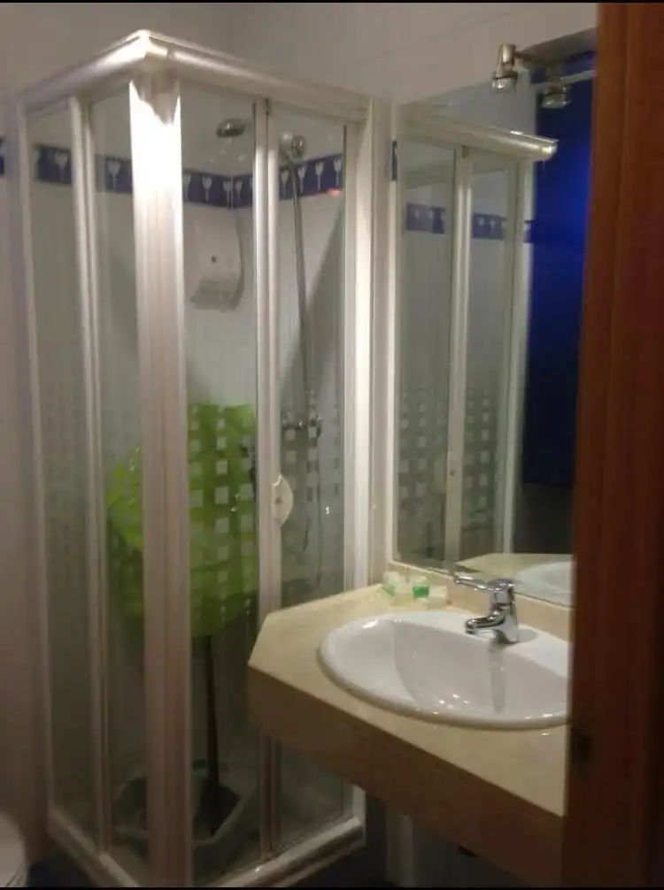 Wohnung zum Verkauf in Calle Camino Sancho Rey, 20, Santa María - Pio XII Badezimmer von Wohnung zum Verkauf in Ciudad Real mit Klimaanlage, Heizung und Privatgarten