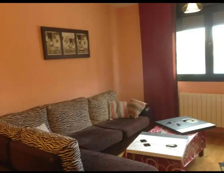 Wohnung zum Verkauf in Calle Camino Sancho Rey, 20, Santa María - Pio XII Wohnzimmer von Wohnung zum Verkauf in Ciudad Real mit Klimaanlage, Heizung und Privatgarten