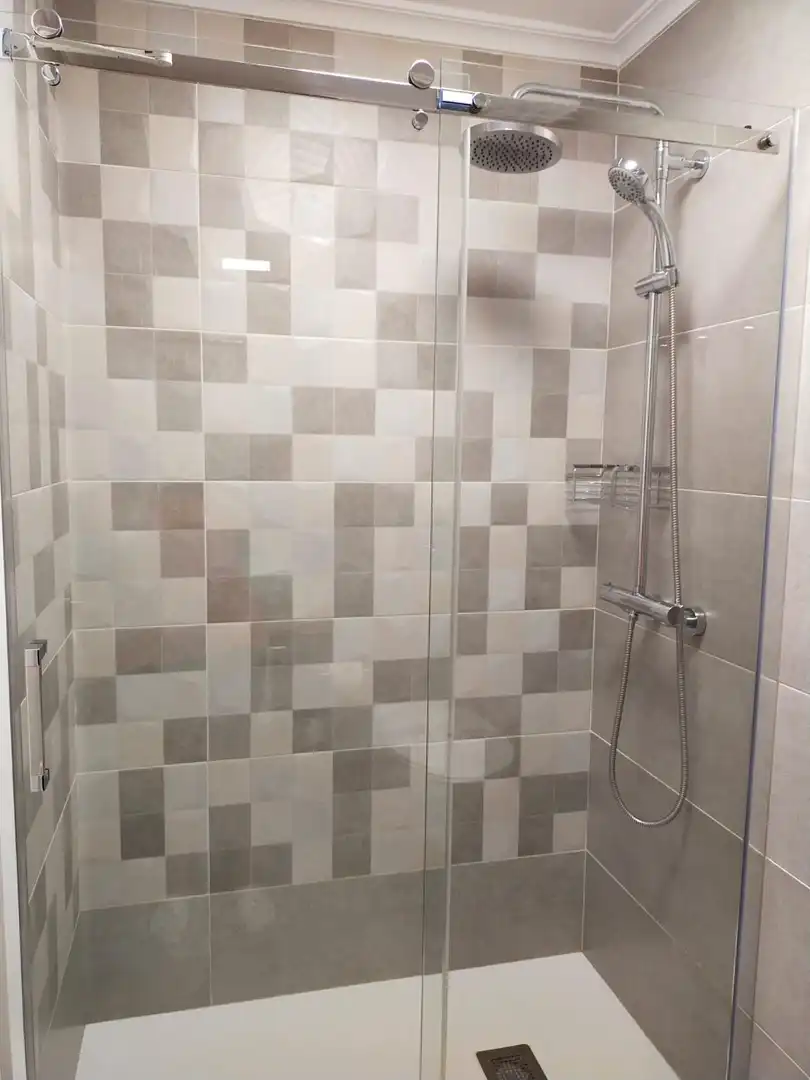 Badezimmer von Maisonette zum Verkauf in Ribamontán al Mar