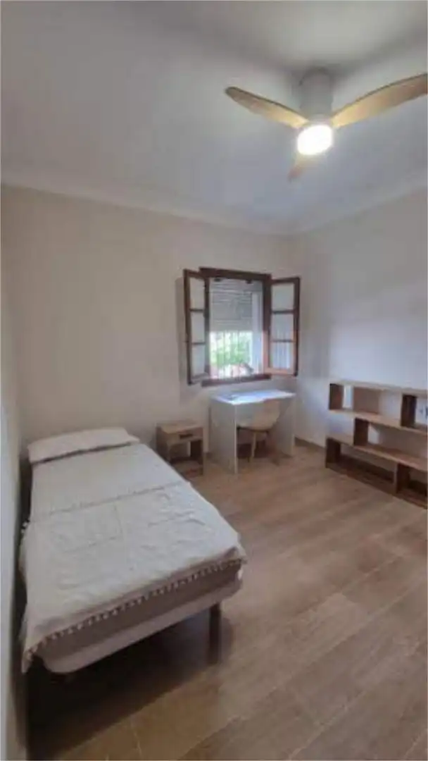 Flat for rent in El Tardón - El Carmen Bedroom of Flat for rent in Sevilla with Furnished
