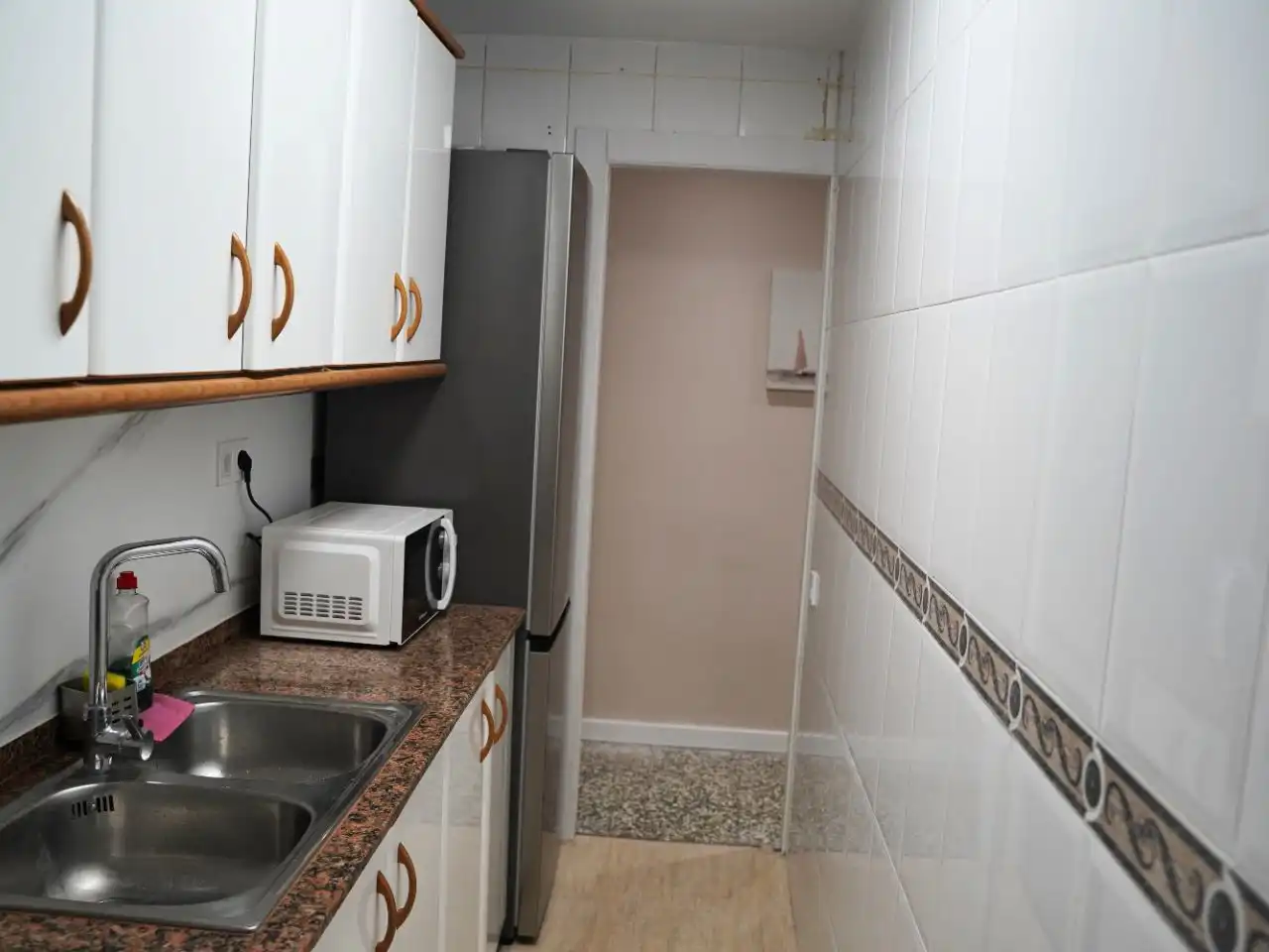 Habitació a Carrer de Jansana, 64, Santa Eulàlia Cuina de Pis per a compartir en L'Hospitalet de Llobregat amb Moblat