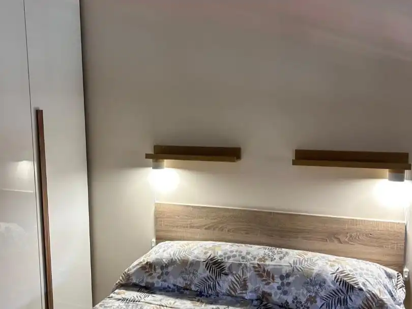 Habitació a Carrer de Jansana, 64, Santa Eulàlia Dormitori de Pis per a compartir en L'Hospitalet de Llobregat amb Moblat