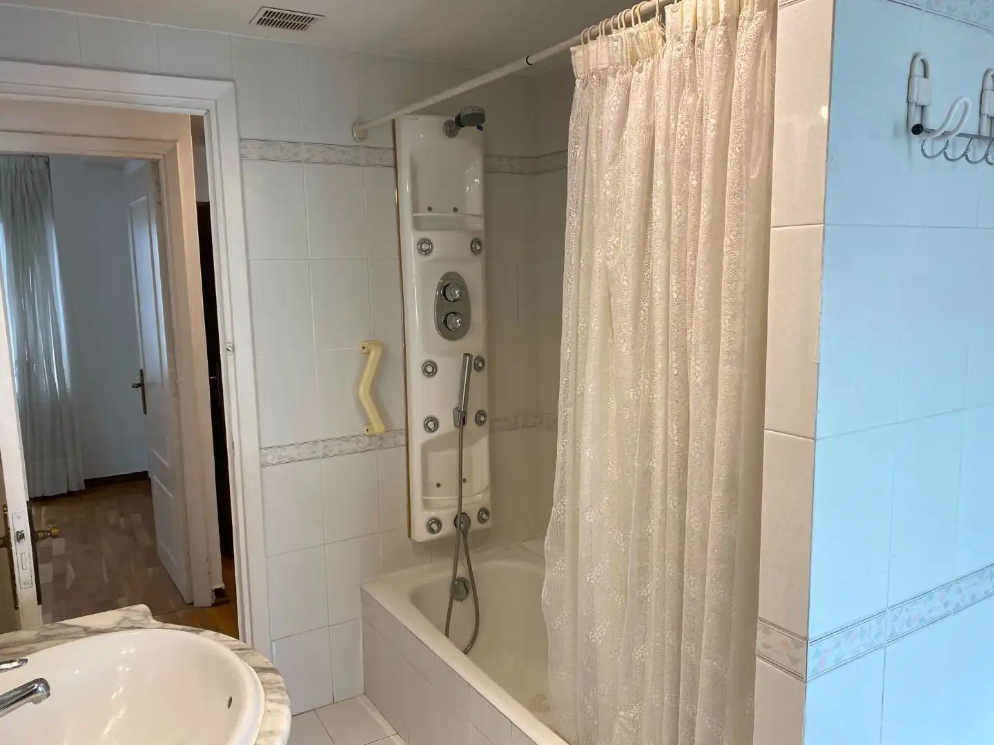 Flat for sale in Rúa José Luis Pérez Cepeda, 24, San Pablo - Juan Flórez Flat for sale in Rúa José Luis Pérez Cepeda, 24, San Pablo - Juan Flórez