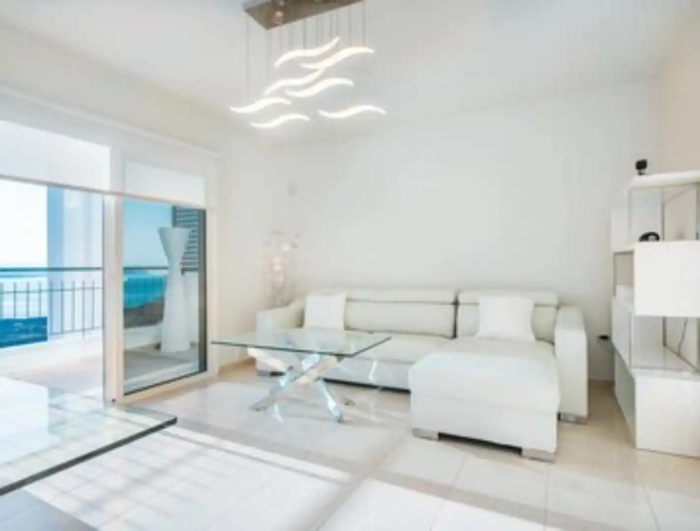 Sala d'estar de Apartament en venda en Adeje amb Aire condicionat, Terrassa i Balcó